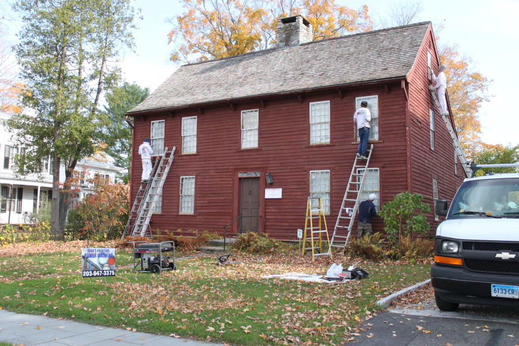 Matthew Curtiss House Far Shot